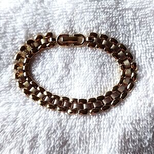 Vintage gold tone Monet bracelet